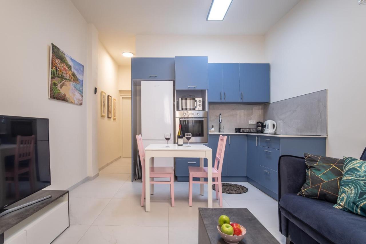 Port City Haifa - Luxury Apartments 50 Mtrs From The Beach 외부 사진