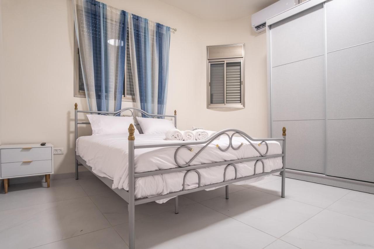 Port City Haifa - Luxury Apartments 50 Mtrs From The Beach 외부 사진